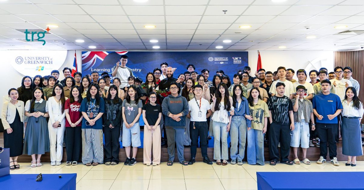 TRG x Greenwich Vietnam event group photo
